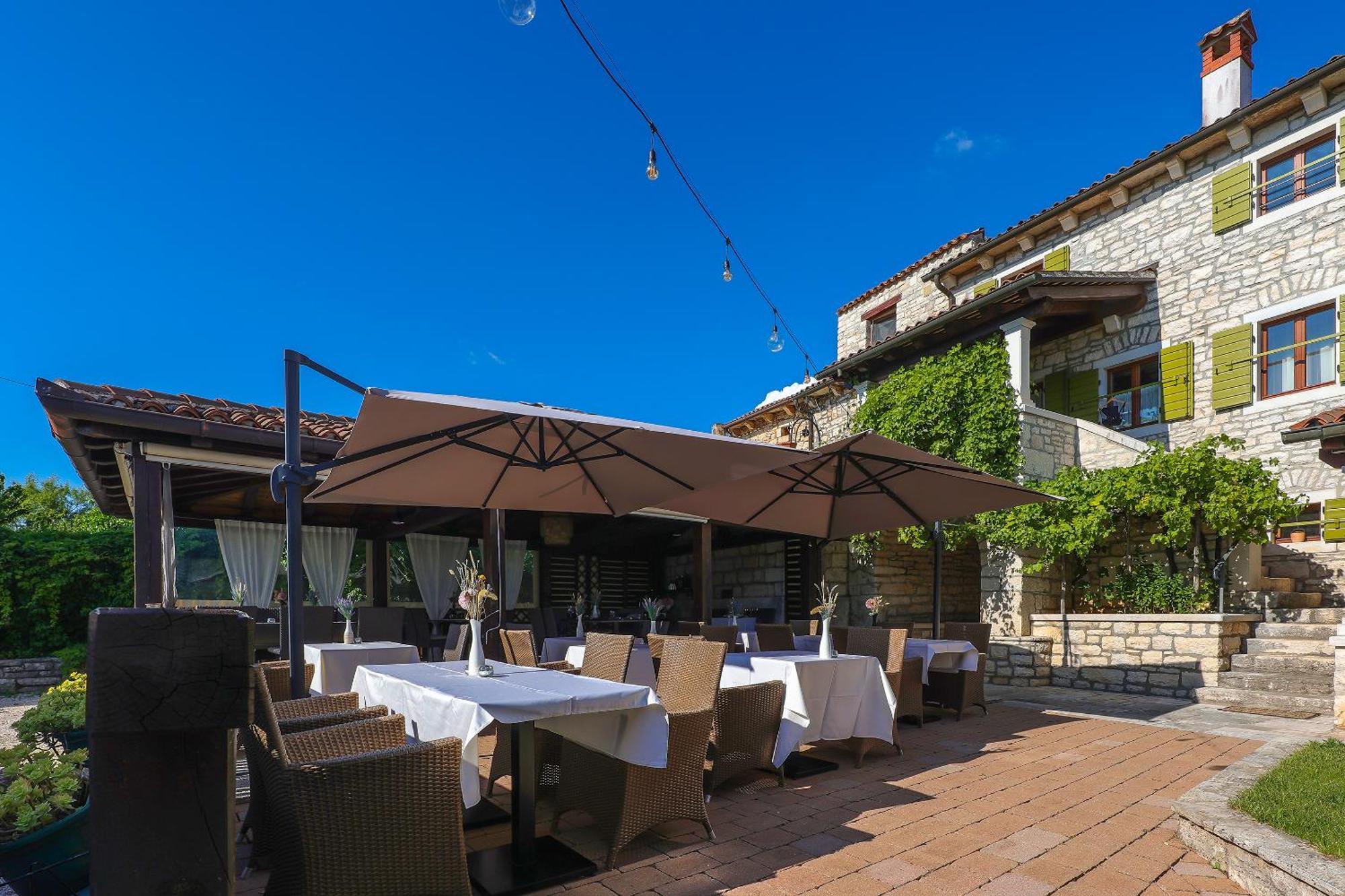 Casa Rustica Dva Baladura Apartments กานฟานาร์ ภายนอก รูปภาพ